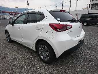 MAZDA DEMIO 2018 Image 17