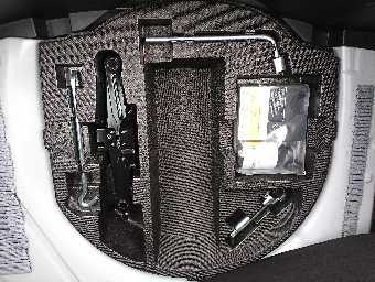 MAZDA DEMIO 2018 Image 18