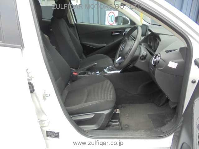 MAZDA DEMIO 2018 Image 6