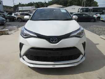 TOYOTA C-HR 2020 Image 2