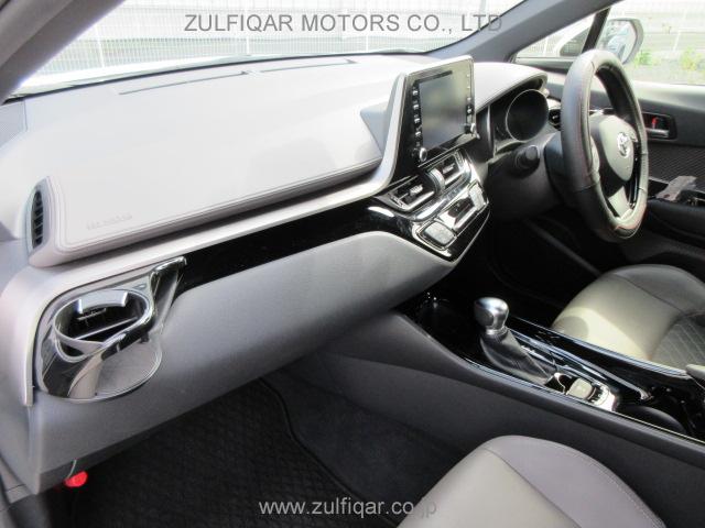 TOYOTA C-HR 2020 Image 12