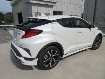 TOYOTA C-HR 2020 Image 3
