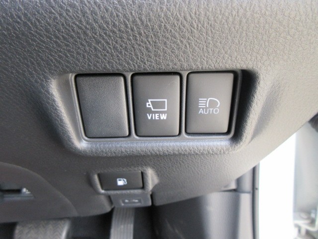 TOYOTA C-HR 2020 Image 22