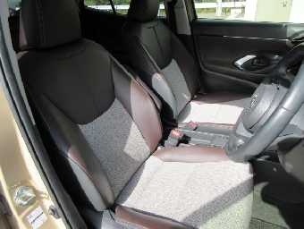 TOYOTA YARIS CROSS 2021 Image 6