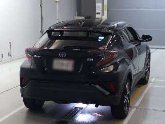 TOYOTA C-HR 2019 Image 2