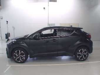 TOYOTA C-HR 2019 Image 4