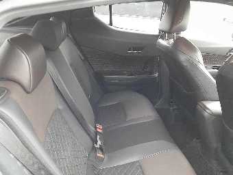 TOYOTA C-HR 2019 Image 9