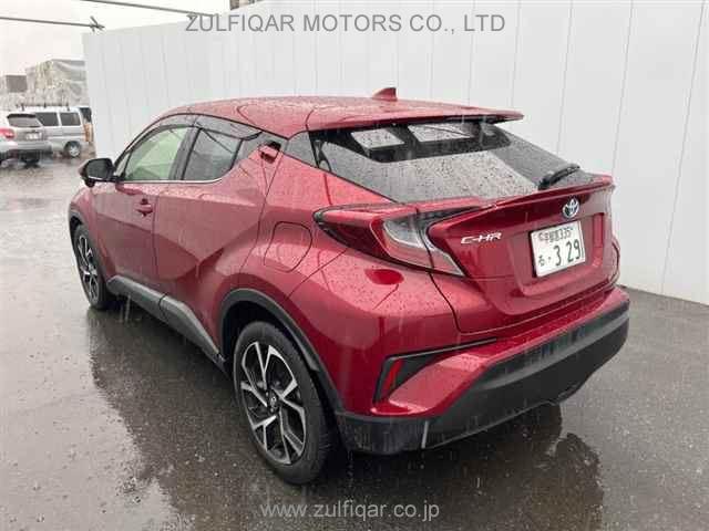 TOYOTA C-HR 2019 Image 2