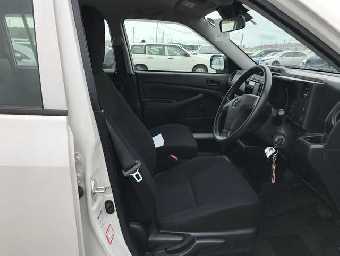 TOYOTA SUCCEED 2018 Image 16