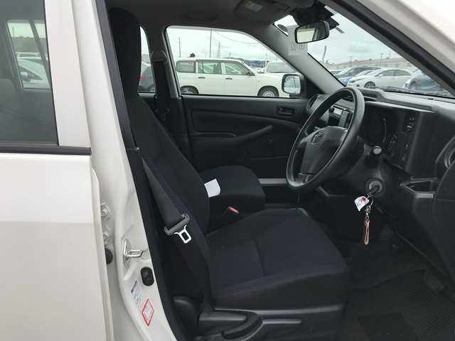 TOYOTA SUCCEED 2018 Image 22