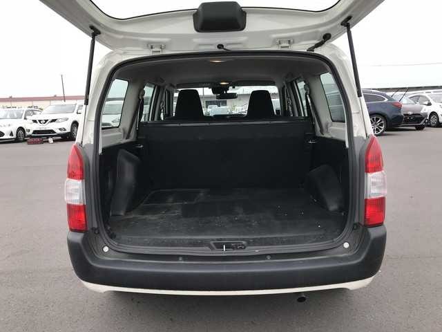 TOYOTA SUCCEED 2018 Image 24