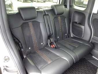 HONDA N-BOX CUSTOM 2019 Image 11