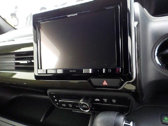 HONDA N-BOX CUSTOM 2019 Image 24