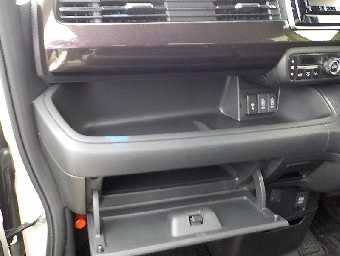 HONDA N-BOX CUSTOM 2019 Image 20