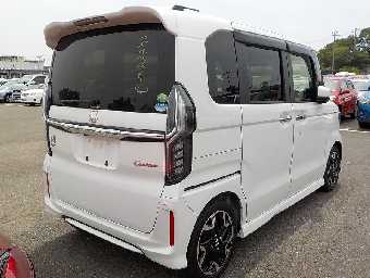 HONDA N-BOX CUSTOM 2019 Image 27