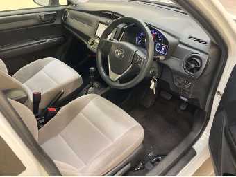 TOYOTA COROLLA AXIO 2017 Image 5