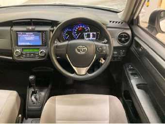 TOYOTA COROLLA AXIO 2017 Image 6