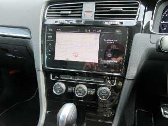 VOLKSWAGEN GOLF 2019 Image 11