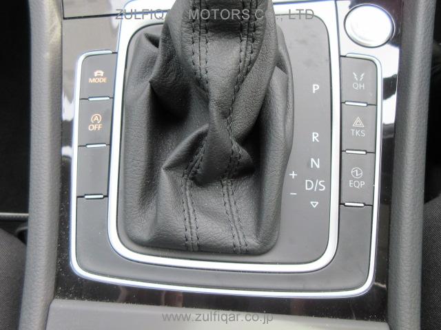 VOLKSWAGEN GOLF 2019 Image 12