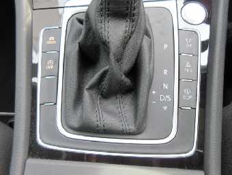 VOLKSWAGEN GOLF 2019 Image 12