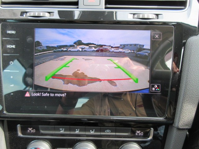 VOLKSWAGEN GOLF 2019 Image 19