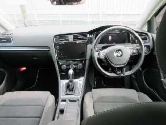 VOLKSWAGEN GOLF 2019 Image 7