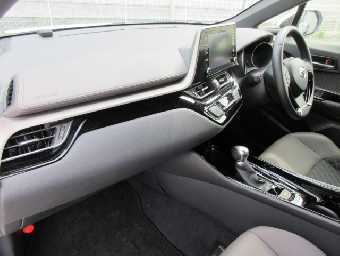 TOYOTA C-HR 2019 Image 12