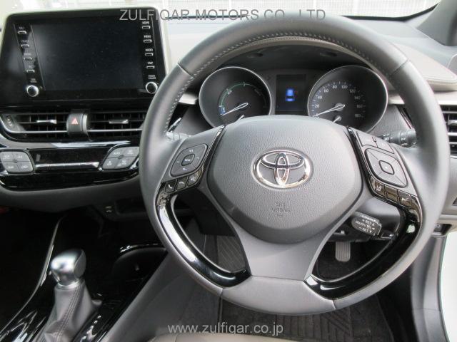 TOYOTA C-HR 2019 Image 19