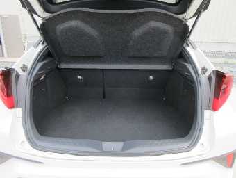 TOYOTA C-HR 2019 Image 9