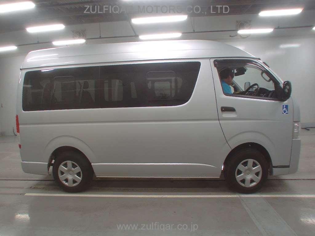 TOYOTA HIACE 2018 Image 3