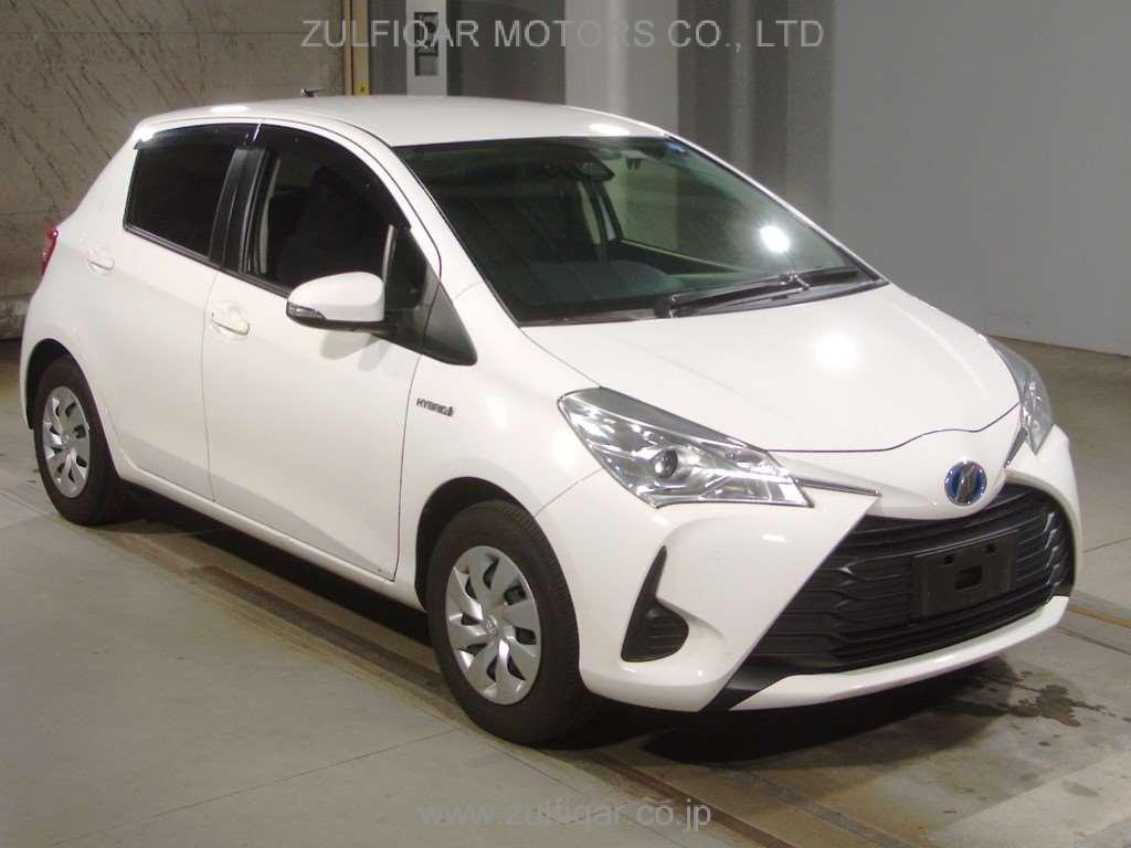 TOYOTA VITZ 2018 Image 3