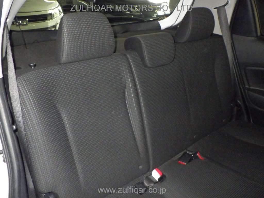 TOYOTA VITZ 2018 Image 7