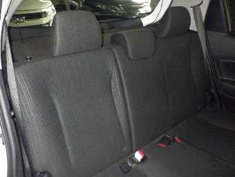 TOYOTA VITZ 2018 Image 7