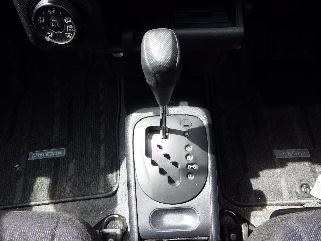 TOYOTA PROBOX 2018 Image 23