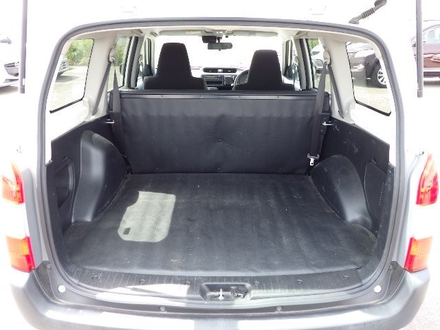 TOYOTA PROBOX 2018 Image 28