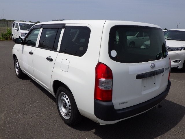 TOYOTA PROBOX 2018 Image 33