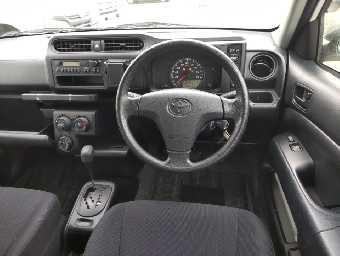 TOYOTA PROBOX 2018 Image 8