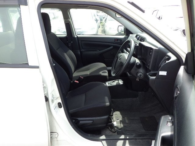 TOYOTA PROBOX 2018 Image 25