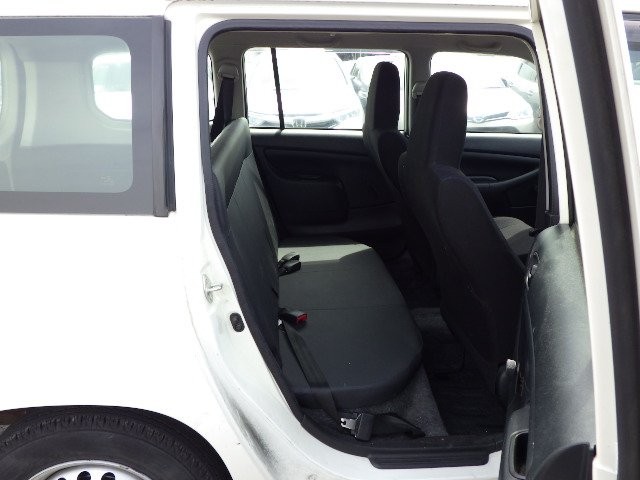 TOYOTA PROBOX 2018 Image 27