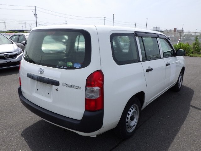 TOYOTA PROBOX 2018 Image 33