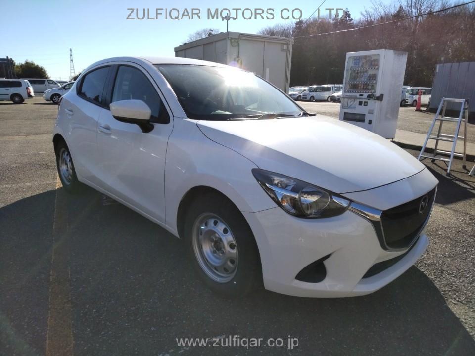 MAZDA DEMIO 2017 Image 6