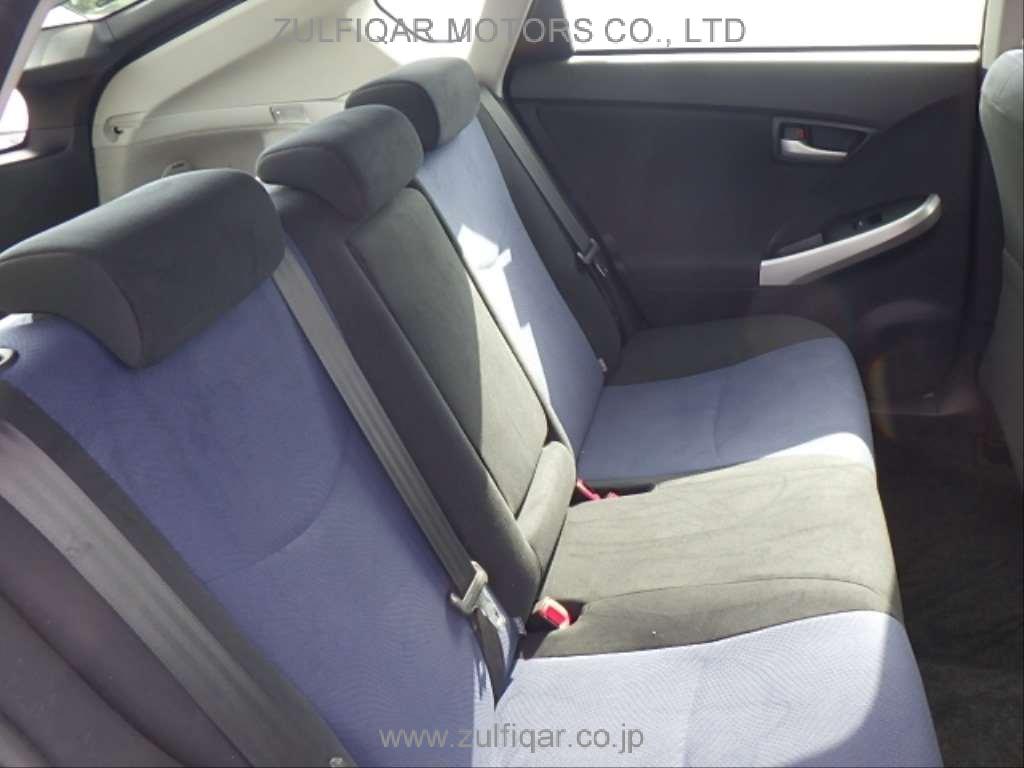 TOYOTA PRIUS PHV 2012 Image 7