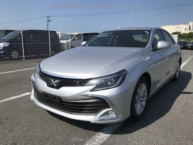 TOYOTA MARK X 2017 Image 2