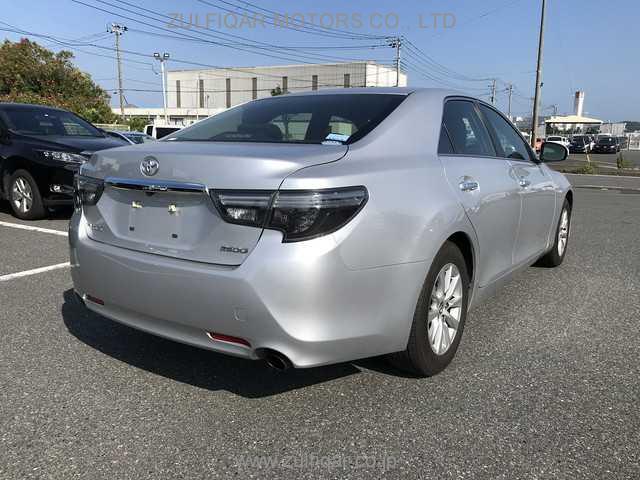 TOYOTA MARK X 2017 Image 22