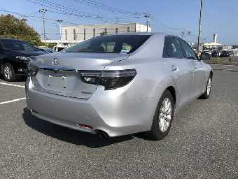 TOYOTA MARK X 2017 Image 8