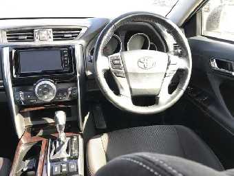 TOYOTA MARK X 2017 Image 4