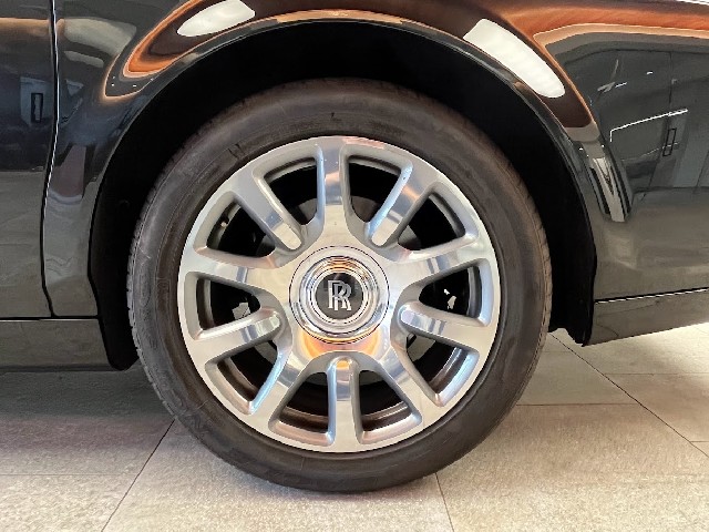 ROLLS ROYCE PHANTOM 2015 Image 21