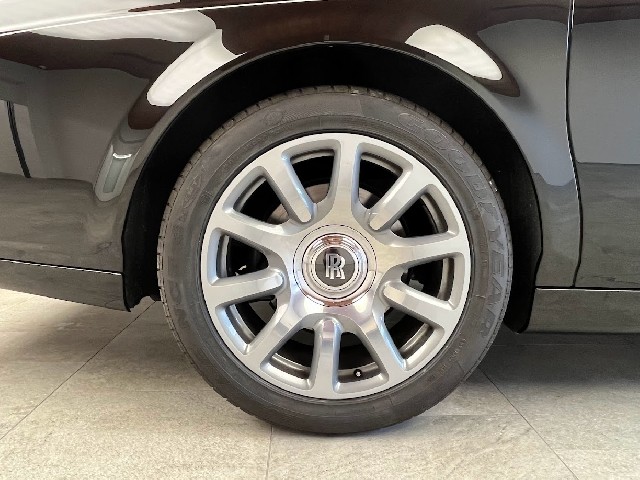 ROLLS ROYCE PHANTOM 2015 Image 22