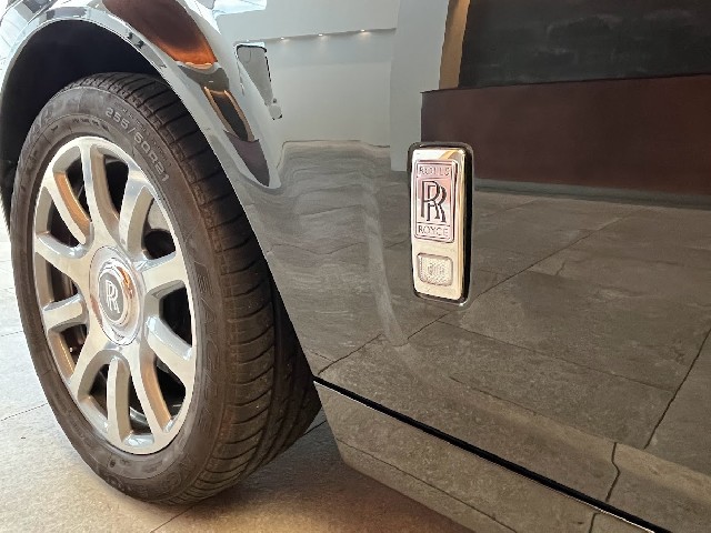 ROLLS ROYCE PHANTOM 2015 Image 24