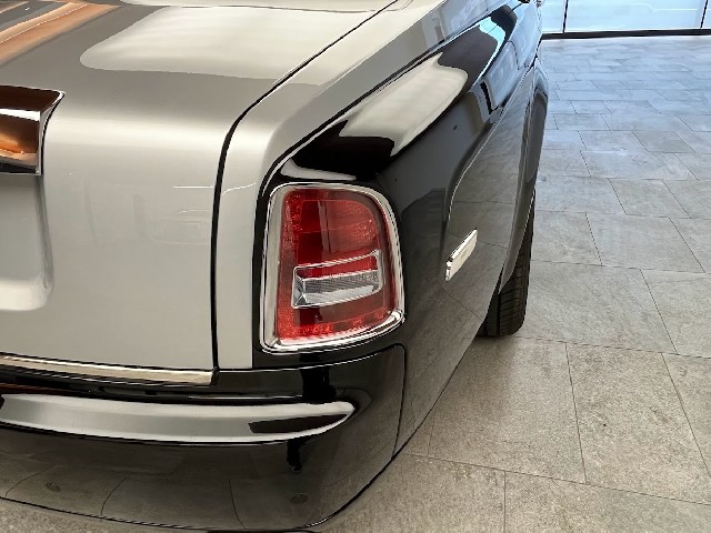 ROLLS ROYCE PHANTOM 2015 Image 28